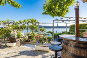 Apartments Jurica - Sea View & Boat Mooring